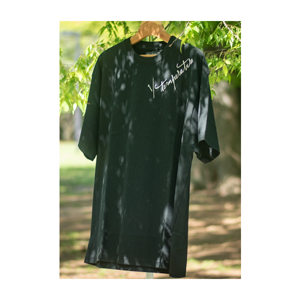 日直島田アパレルブランド temperature 黒Tシャツ